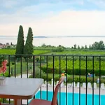 Corte Ferrari -ciao Vacanze- Aparthotel