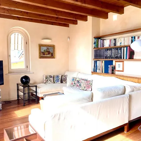 Corte Ferrari -ciao Vacanze- Ξενοδοχείο με διαμερίσματα Moniga del Garda