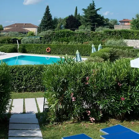 Corte Ferrari -ciao Vacanze- Aparthotel