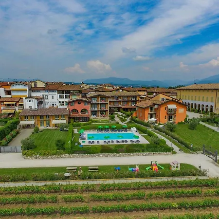 Corte Ferrari -ciao Vacanze- *