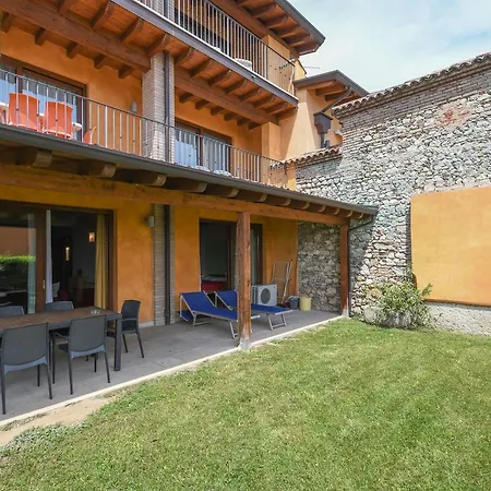 Corte Ferrari -ciao Vacanze- Aparthotel Moniga del Garda