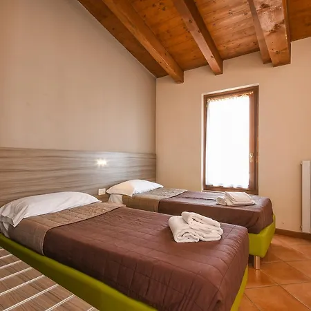 Aparthotel Corte Ferrari -ciao Vacanze- *
